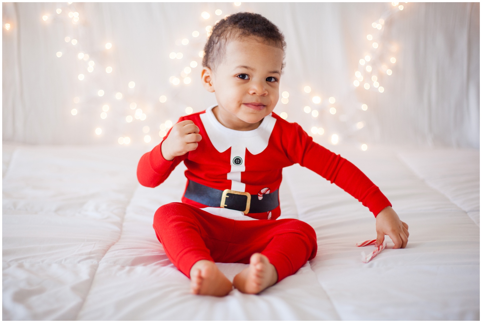 Angie McPherson Photography DIY Baby Christmas Lights Photos_0002