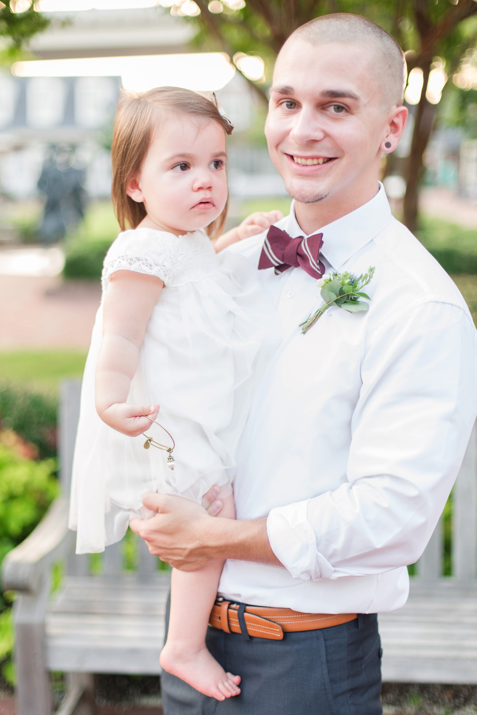 Intimate Yorktown Beach wedding by Angie McPherson Photography