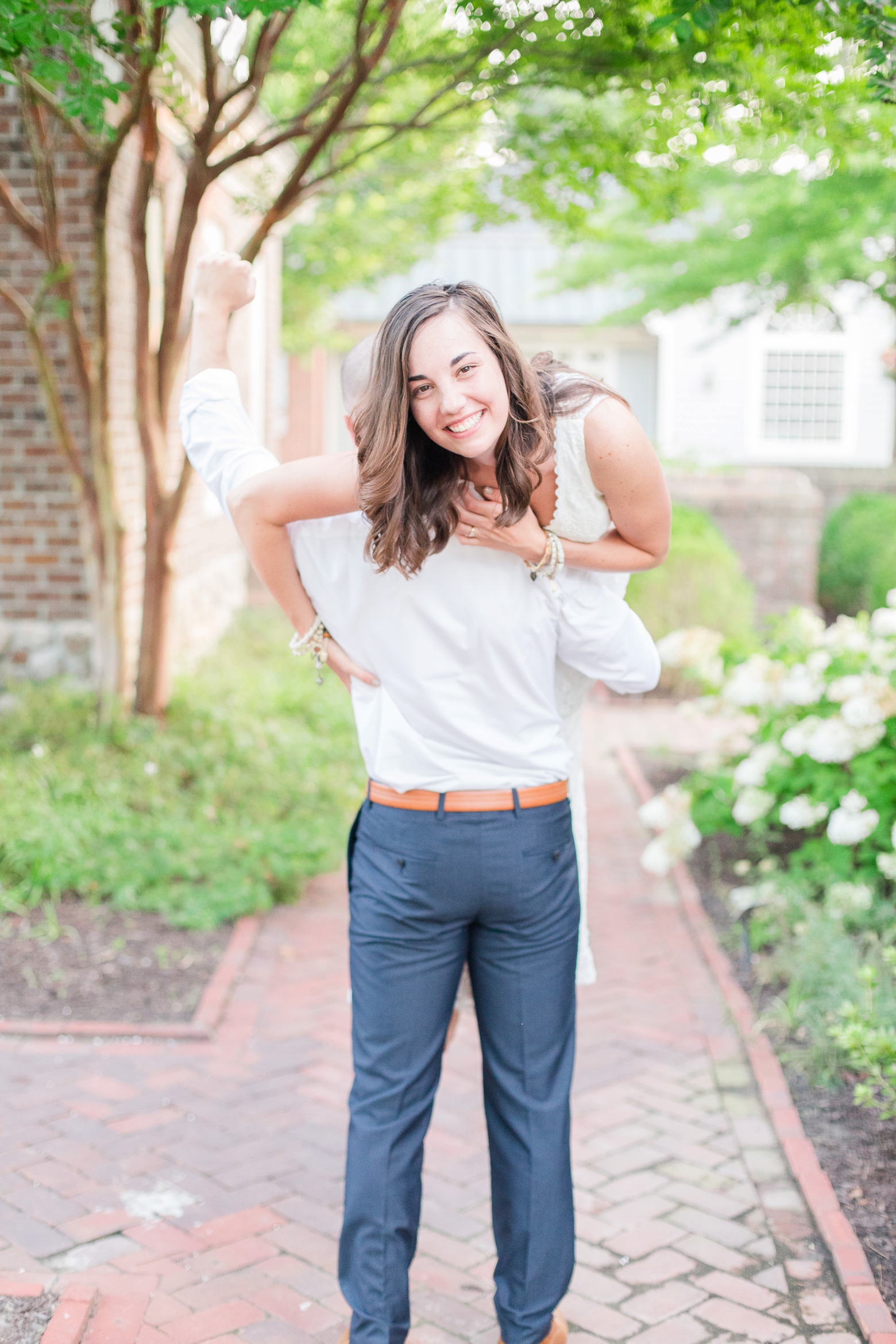 Intimate Yorktown Beach wedding by Angie McPherson Photography