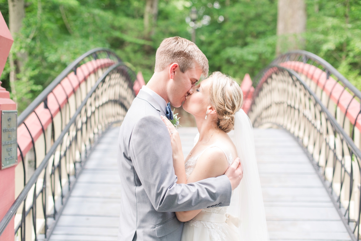William and Mary Alumni House Wedding by Angie McPherson Photography