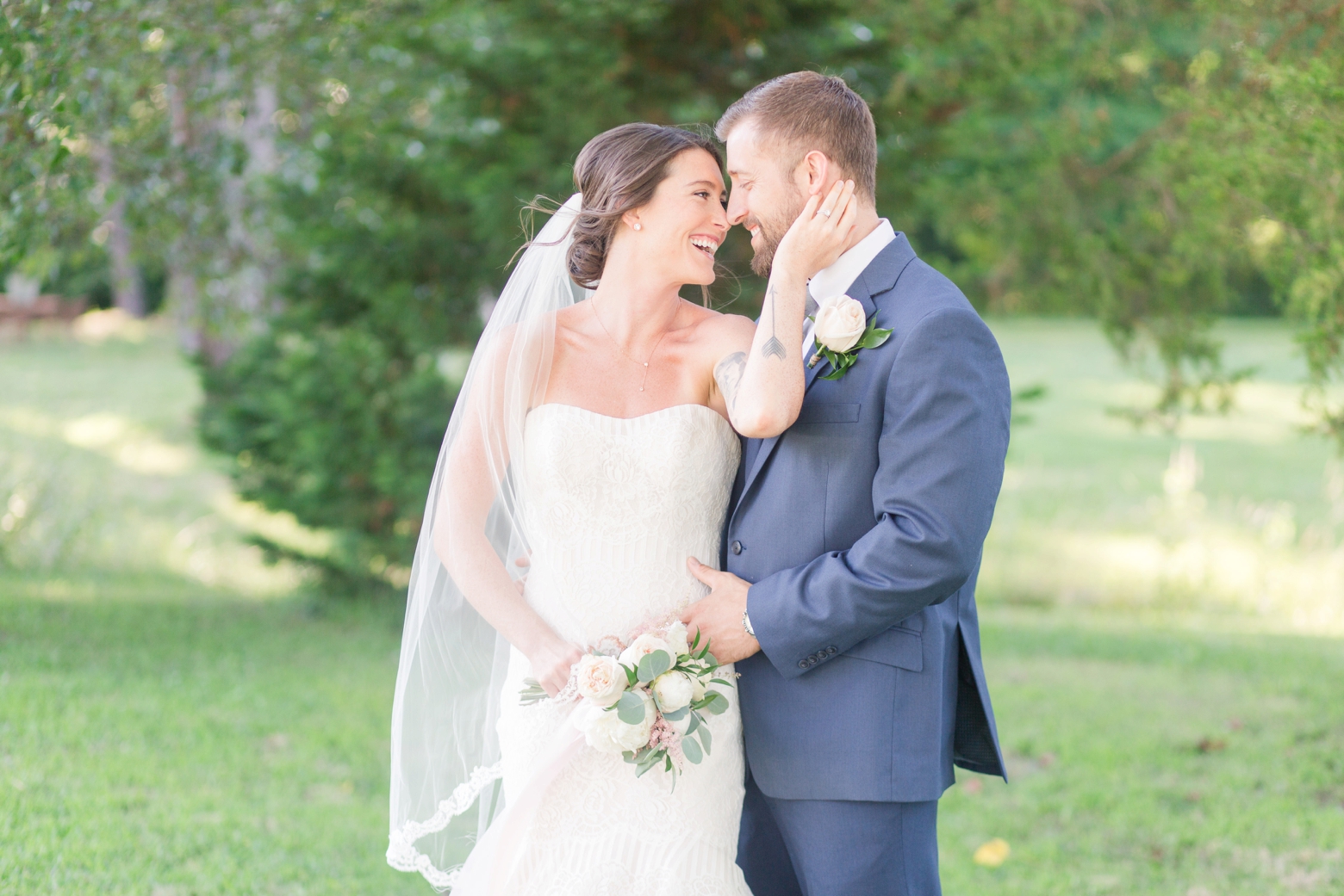 Bay Tree Manor Wedding in Seaford Virginia by Angie McPherson Photography