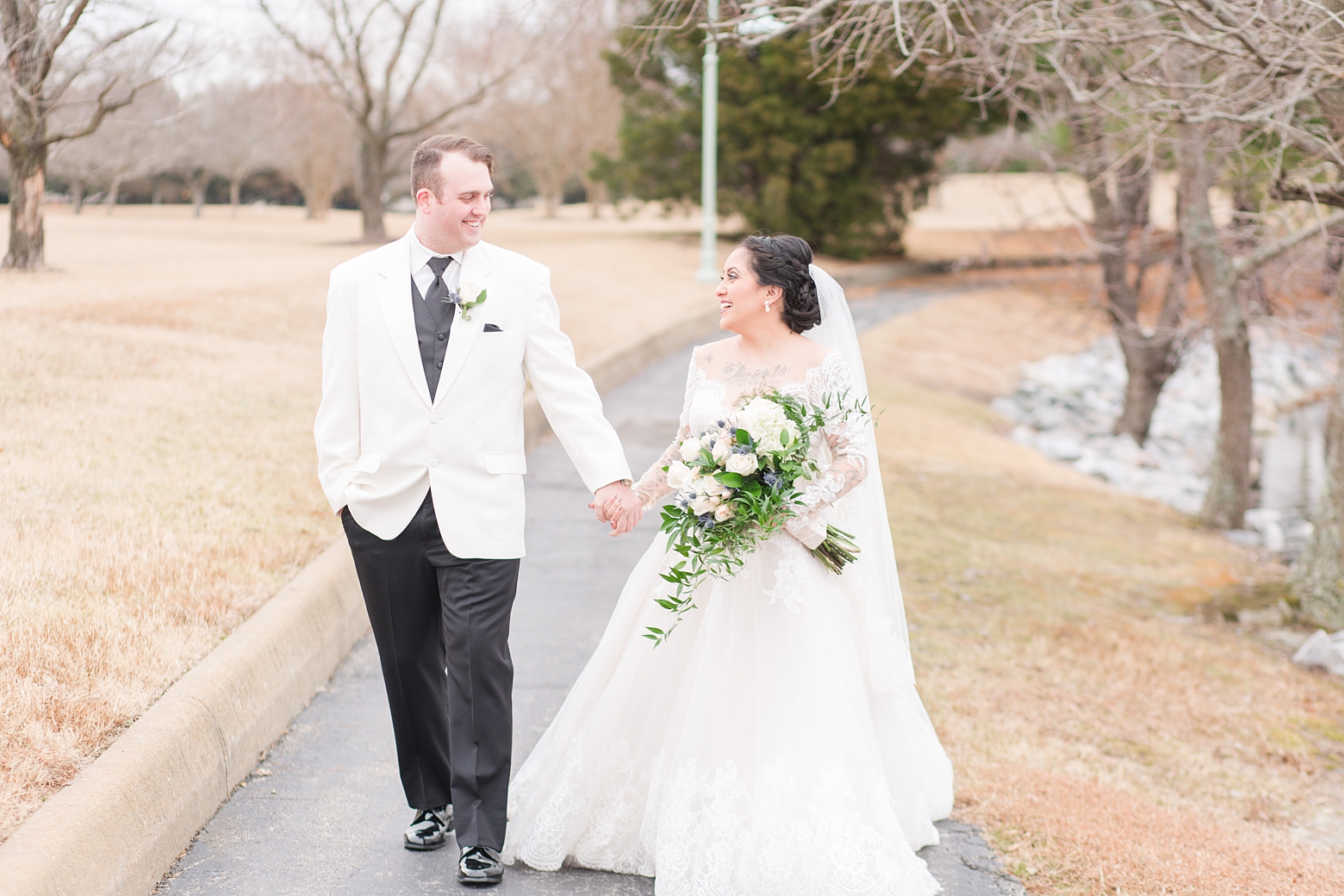 Noah's Event Venue Chesapeake Wedding by Angie McPherson Photography