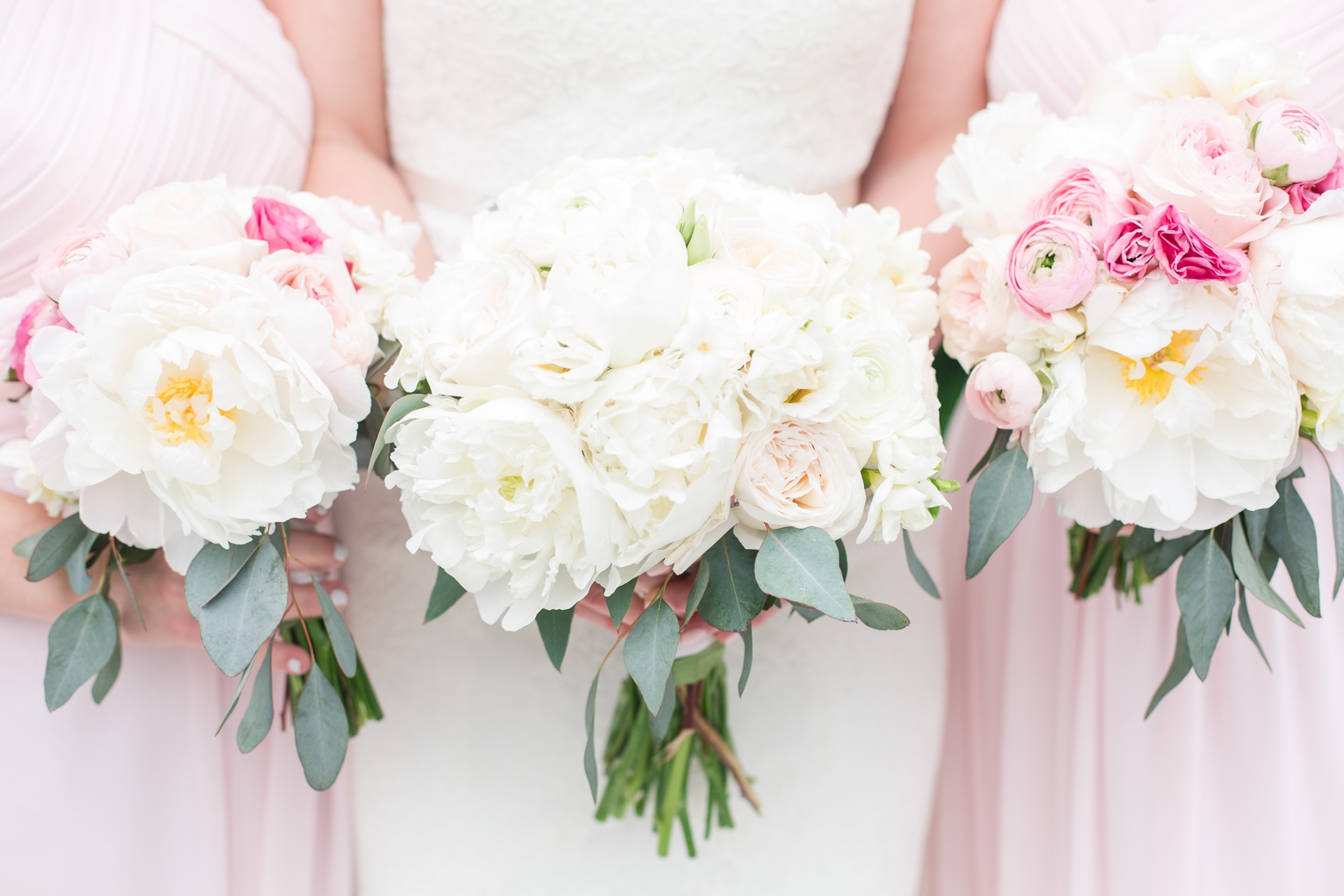 Woman's Club of Portsmouth Wedding by Angie McPherson Photography